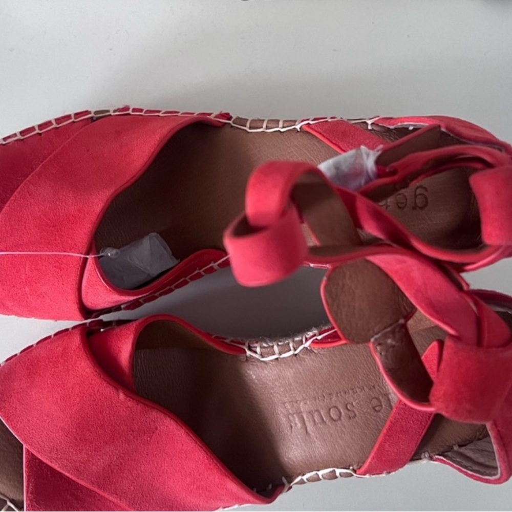 Kenneth Cole Charli Red Wedge Sandals - Picture 3 of 9